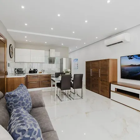 Sliema Ph 2bed Tigne Street By Homely ! Διαμέρισμα