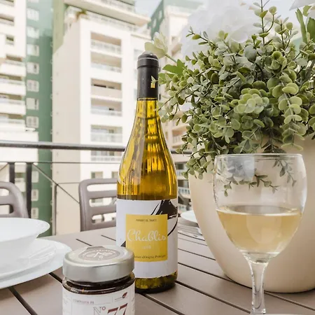 Sliema Ph 2bed Tigne Street By Homely !