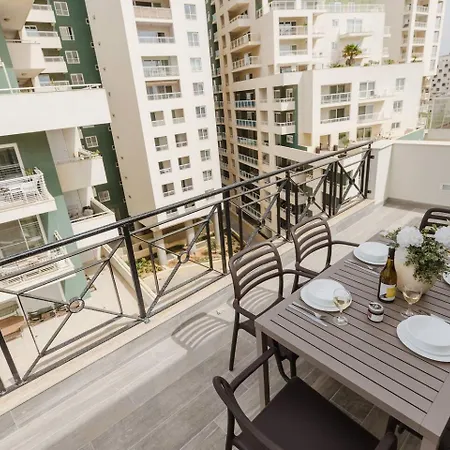 Sliema Ph 2bed Tigne Street By Homely ! Апартаменты